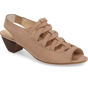 Paul Green “Mattie” Suede Tan/Beige Sandal 8